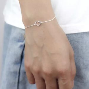 Hollow Heart Charm Bracelet 💕 gold